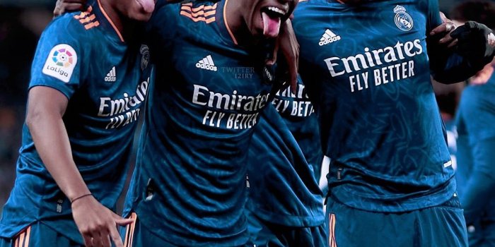 1125x2436 Rodrygo , Vinicius Jr and Militao