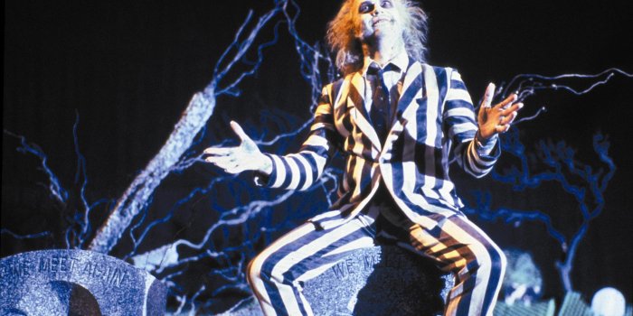 2560x1728 Getting Rid of Beetlejuice (Wallpaper