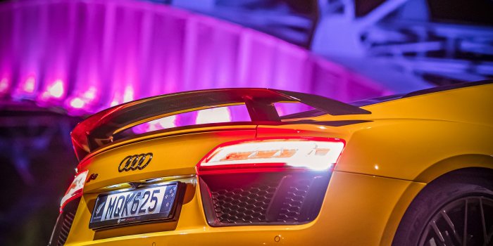 3000x4518 500+ Audi R8 Pictures | Download Free