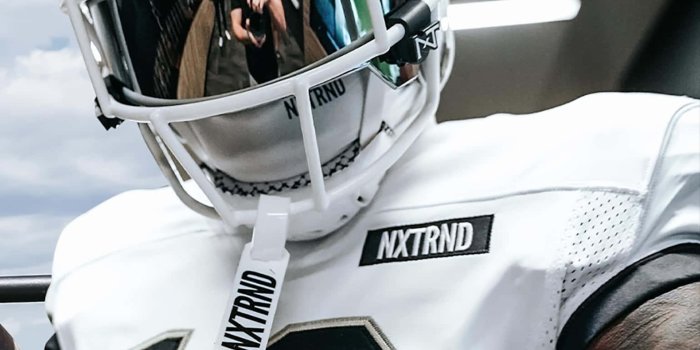 1540x1920 100+] Travis Hunter Wallpapers