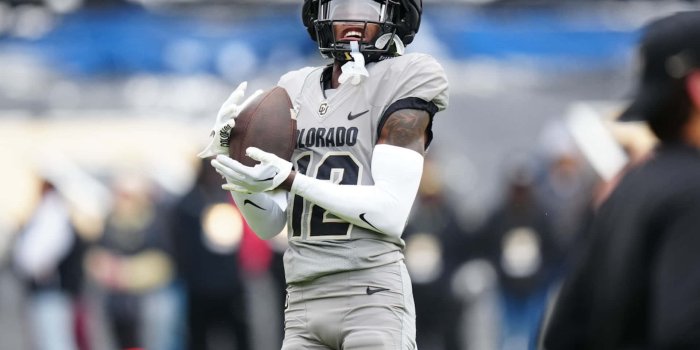 1920x1280 100+] Travis Hunter Wallpapers