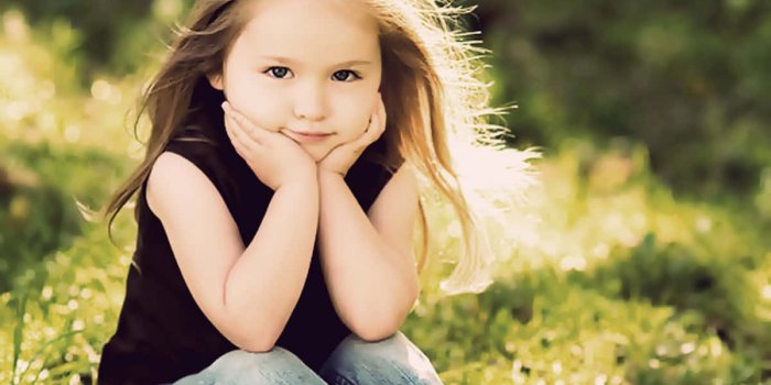 1200x1024 Download Sweet Little Girl | Wallpapers.com