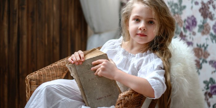 2048x1215 Book, Child, Blonde, Photography