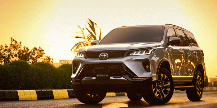 1920x900 Toyota Fortuner Legender