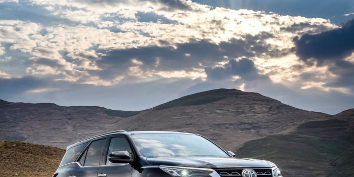 1366x2048 Popular Toyota Fortuner Updated. See