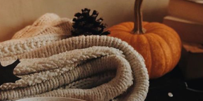 750x1334 Fall Cozy Wallpapers