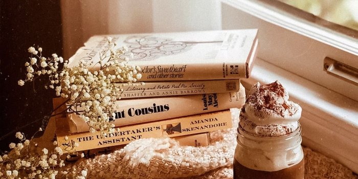 1440x2560 Autumn Book Cozy Wallpapers - Wallpaper