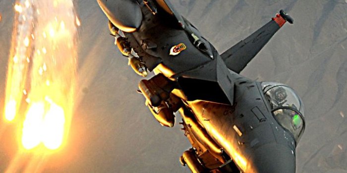 720x1280 Military/McDonnell Douglas F-15E Strike