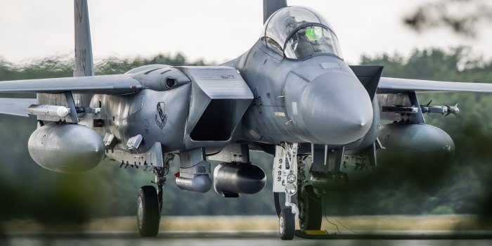 2048x1365 Download Warplane Aircraft Jet Fighter