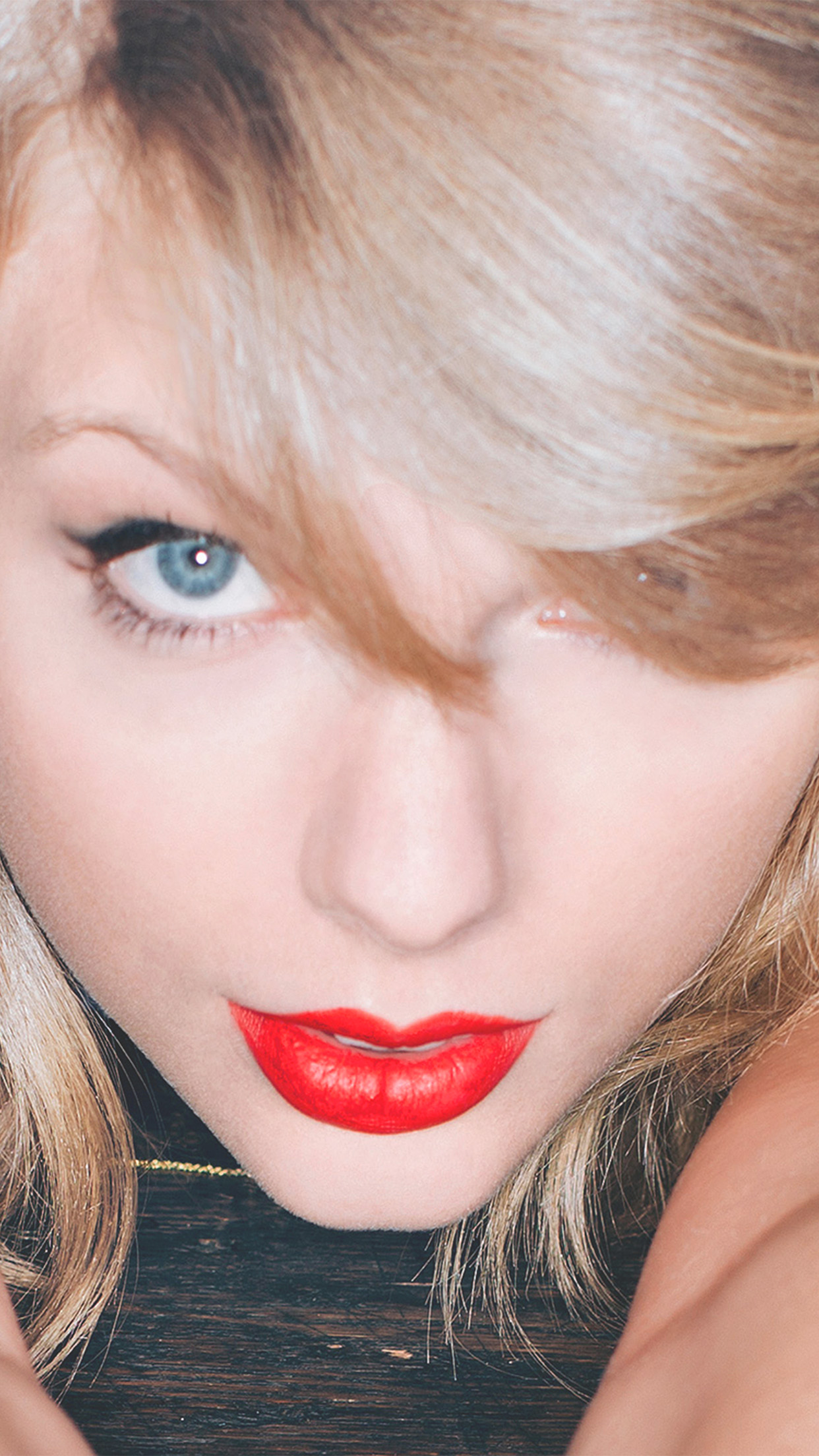 1242x2208 hi72-taylor-swift-red-lips-singer