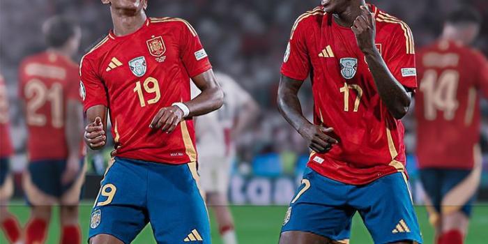 736x1308 Lamine Yamal and Nico Williams