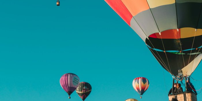3000x4500 Hot Air Balloons Pictures [HD