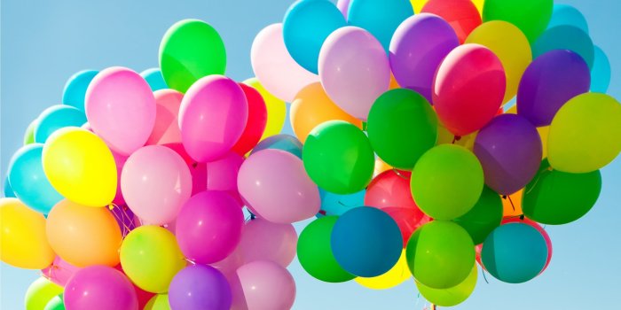 2560x1600 Vibrant Balloon Celebrations - HD Wallpaper