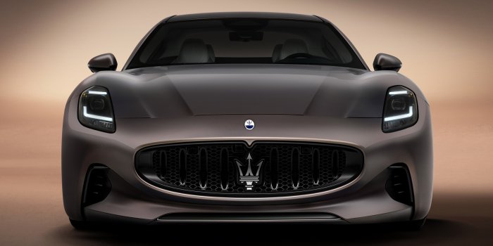 1920x1200 2023 Maserati GranTurismo Folgore