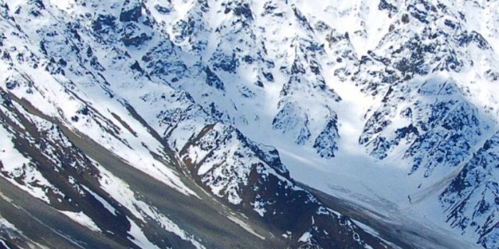 827x1346 Tajikistan Snowy Mountain Wallpaper