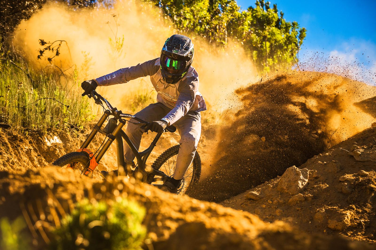2500x1667 COMMENCAL PHOTOS