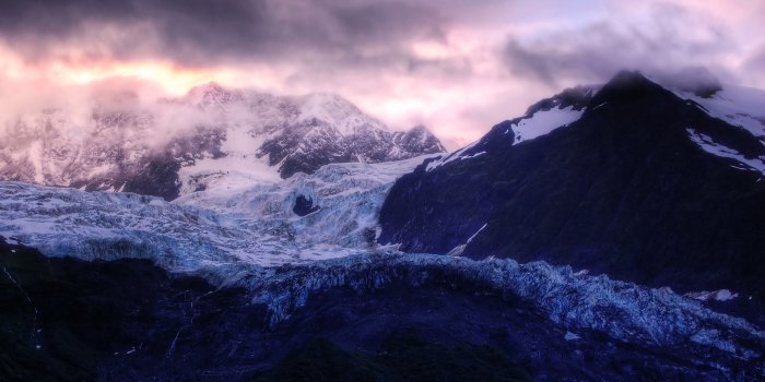 2560x1440 Daily Wallpaper: Glacier Sunrise in