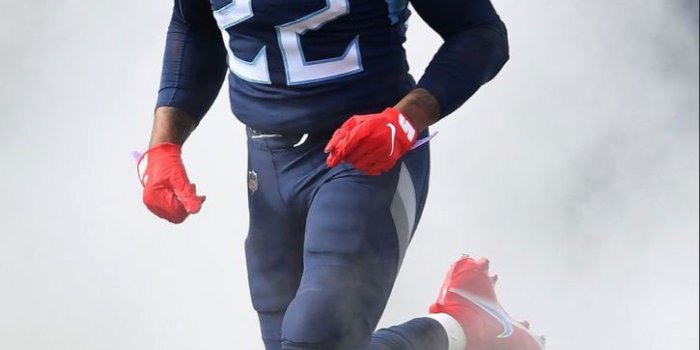 725x1152 Derrick Henry Epic Iphone Wallpaper