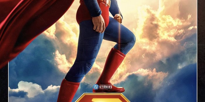 1365x2048 Superman | DC Universe Wiki | Fandom