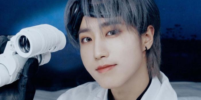 1588x1060 Download Stargazing Portrait Han Jisung Wallpaper | Wallpapers.com