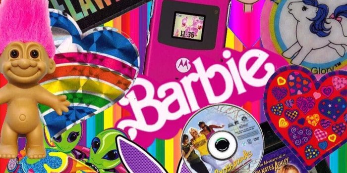 1080x1350 Download A vintage iPod in the 2000s Wallpaper | Wallpapers.com