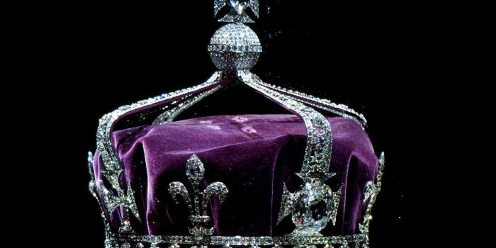 1920x1415 Crown Wallpapers HD