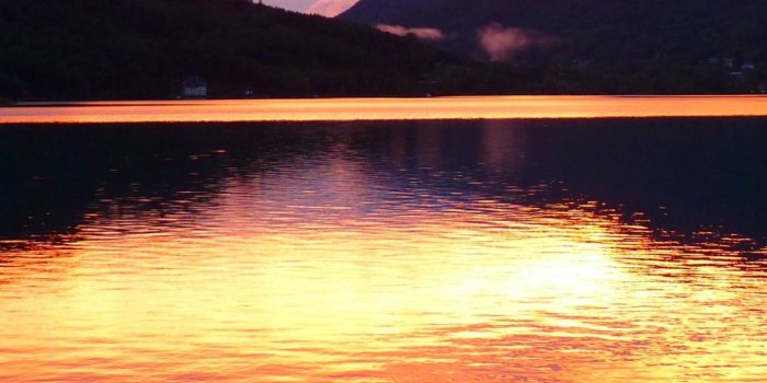 1440x2560 Lake Sunset Wallpaper - iPhone, Android & Desktop Backgrounds