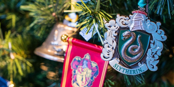 1440x900 Universal Orlando Close Up | Enjoy the Holidays with All New Harry