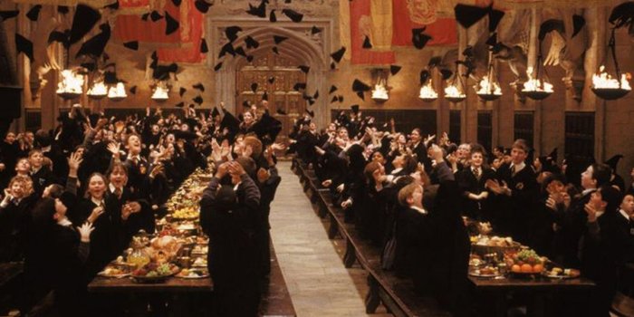 1200x800 Harry Potter Fans Can Now Have a Christmas Feast Inside the Great