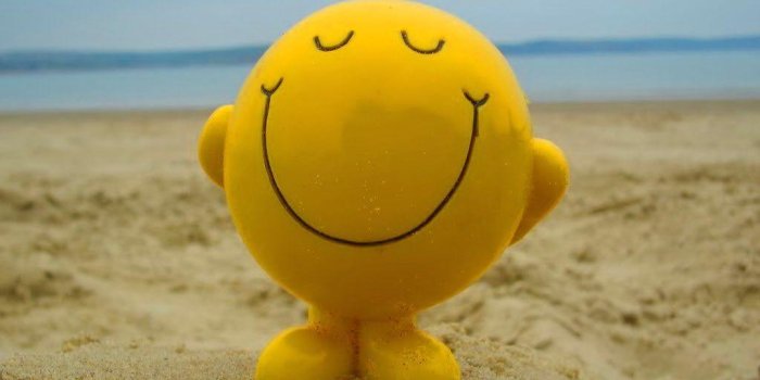 1024x768 Happy Wallpapers