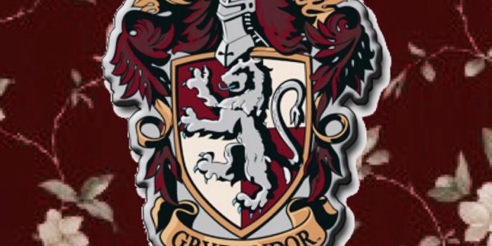 853x1280 Gryffindor crest | Potterhead | Harry potter wallpaper, Harry potter