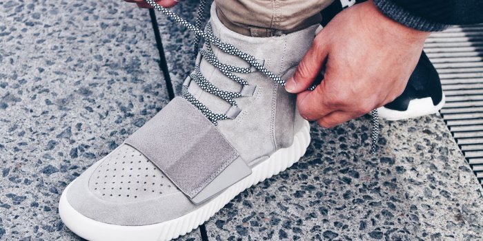 1912x1275 Wallpaper : white, Adidas, sneakers, 2015, spring, Kanye West, leg