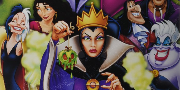 2560x2557 Disney Villains 2017 Calendar: Includes Downloadable Wallpaper: ACCO