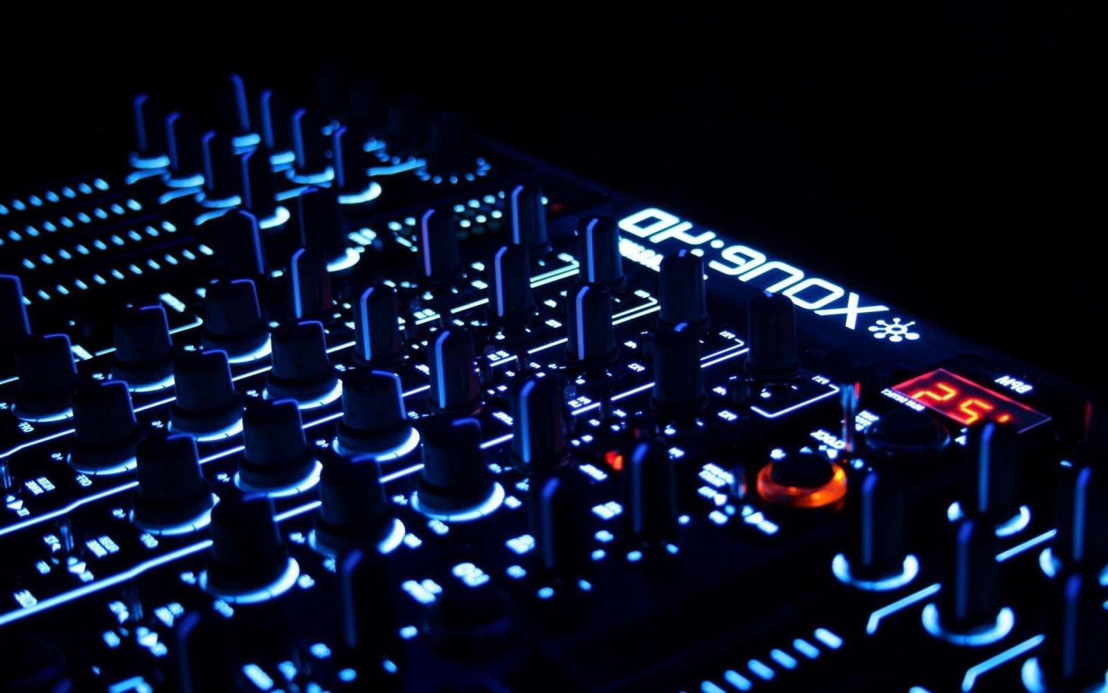 2560x1600 House Music Dj Wallpapers (69+ background pictures)