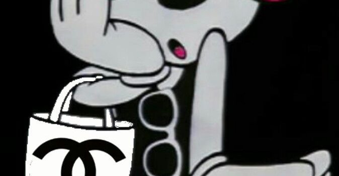 674x1280 Pipaonly on A CHANEL ALL in 2019 | Mickey mouse wallpaper
