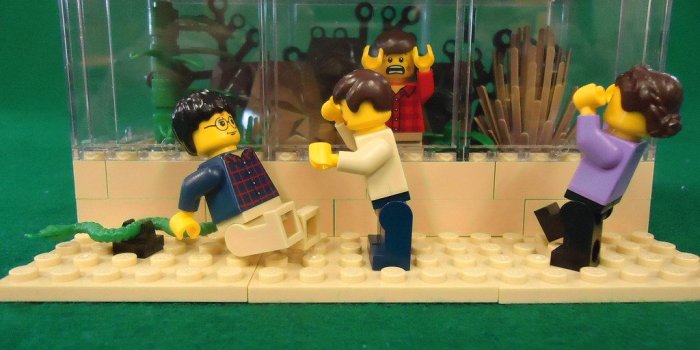 1024x768 Lego Harry Potter Reptile House | Stimpy