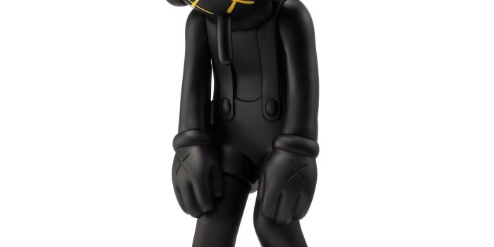 1780x1780 KAWS Small Lie Black Companion - fatsuma