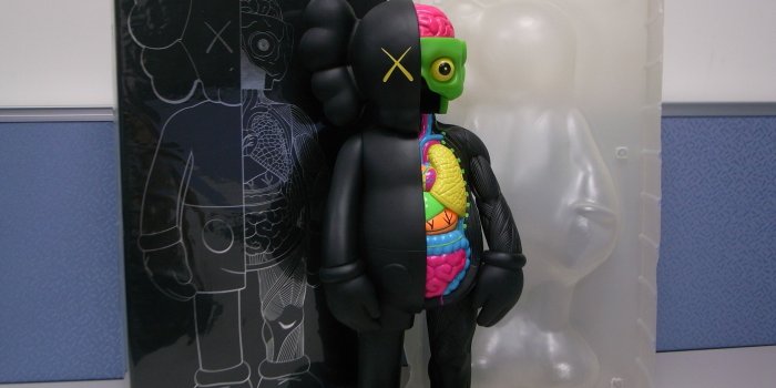 2560x1440 Download Kaws Wallpaper (50+) - Free Wallpaper For your screen.