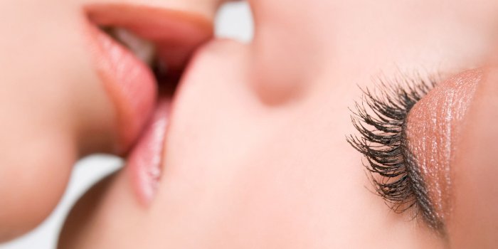 1920x1080 Lip Kiss Wallpapers