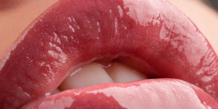 1920x1080 Download wallpaper 1920x1080 lips, lipstick, teeth, woman, affection