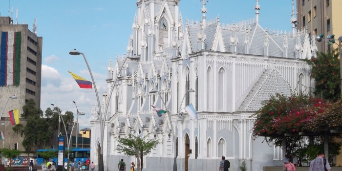 2816x4224 Free stock photo of arquitectura neogÃ³tica, cali, la ermita