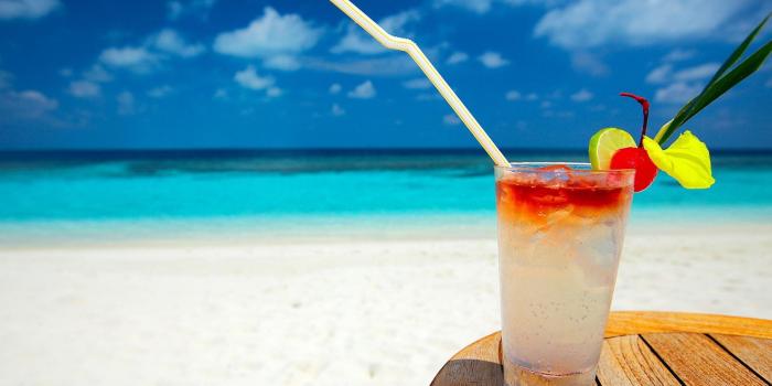 2560x1600 50+ Cocktail Tropical Beach Wallpapers - Download at WallpaperBro
