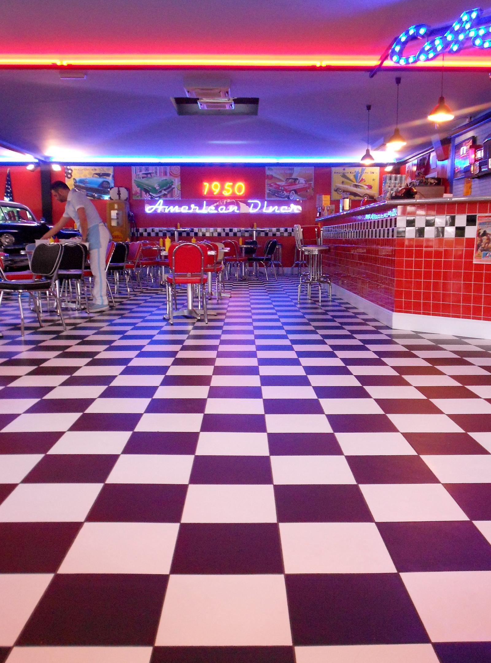 3150x4254 46+] 50S Diner Wallpaper on WallpaperSafari