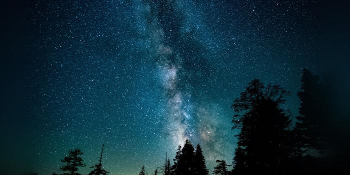 2732x2732 ns70-night-sky-star-space-nature-wallpaper