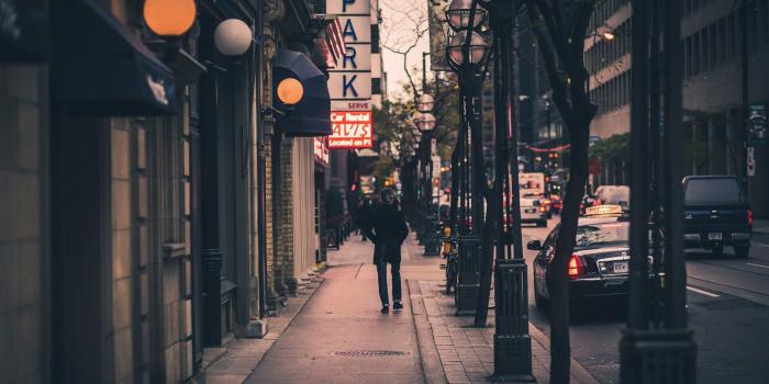 2560x1440 Wallpaper Toronto, Wellington Street, Canada 2560x1440 QHD Picture