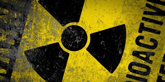 1600x1200 Radioactive, Atom Symbol Wallpaper | Solar: Man of the Atom Book