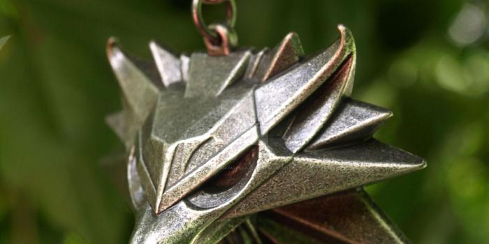 1600x2133 Witcher Medallion I by RealmofYavanna