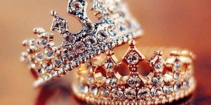 881x897 Download King And Queen Crown Wallpaper (63+) - Free Wallpaper For