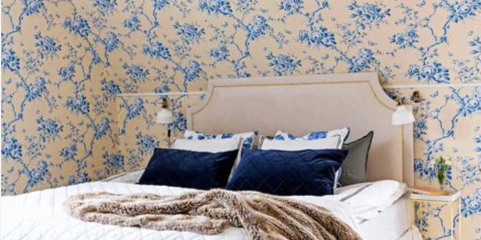 1153x1738 Romantic bedroom with flower wallpaper from @ralphlauren | Bedroom i