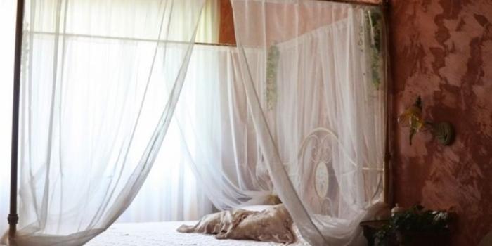 878x1024 Fabulous Wallpaper For Romantic Bedroom Decorating Style With